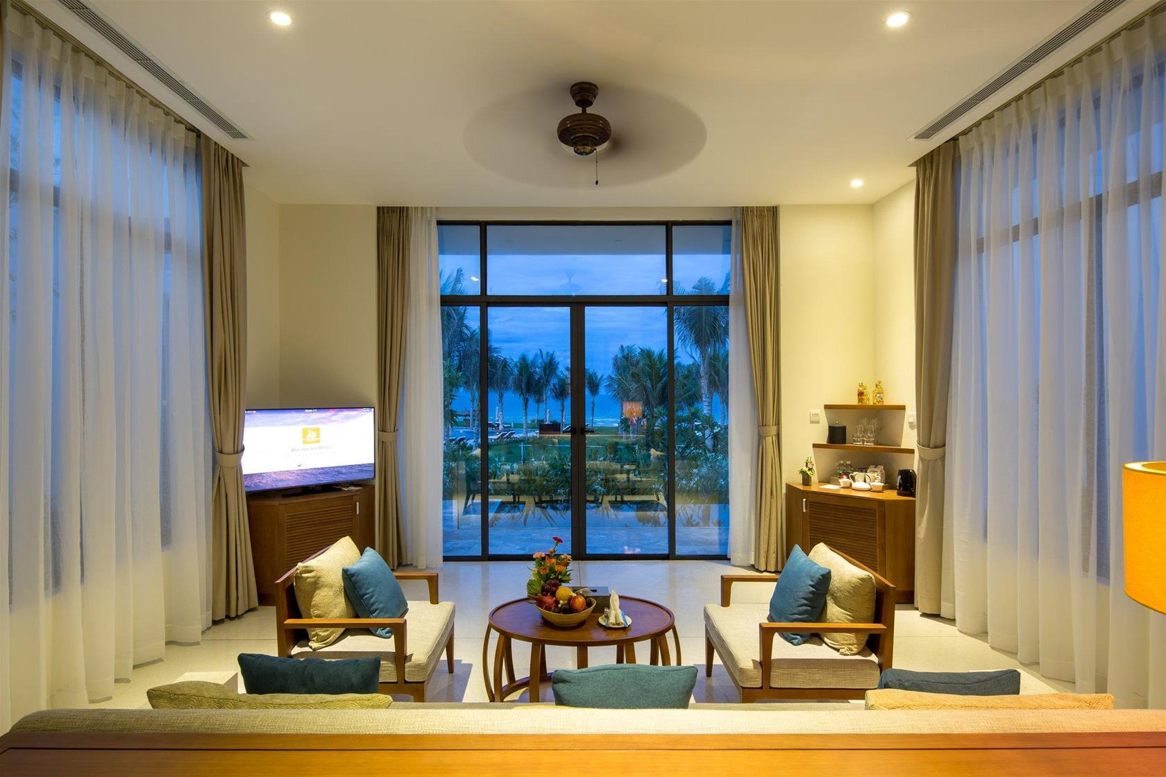 Cam Ranh Riviera Beach Resort & Spa