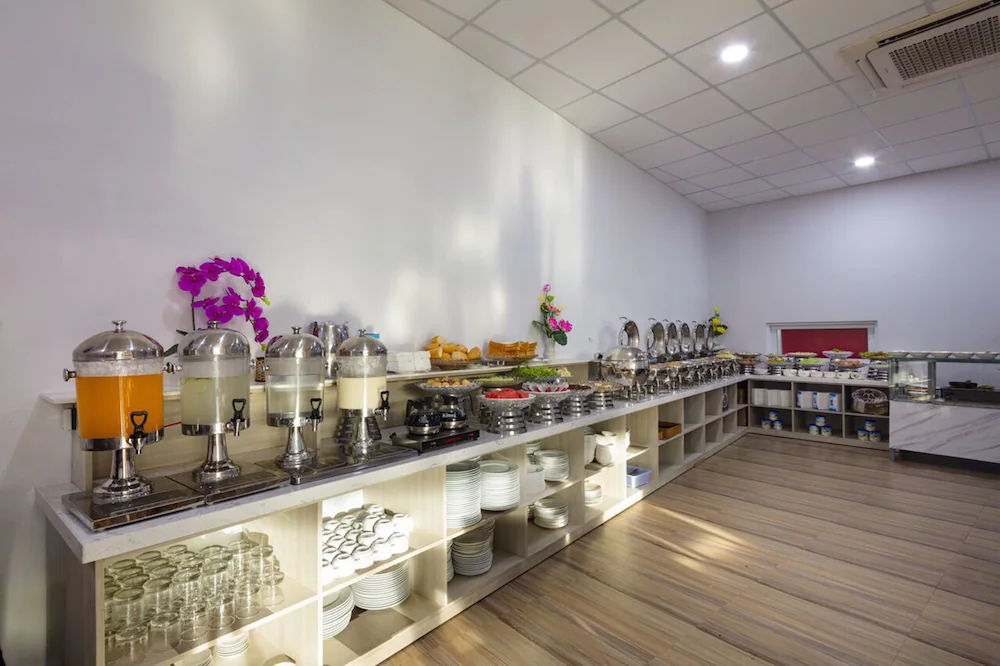 Cct Hotel Nha Trang by OYO Rooms