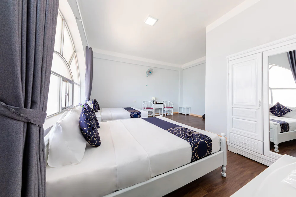 Cct Hotel Nha Trang by OYO Rooms