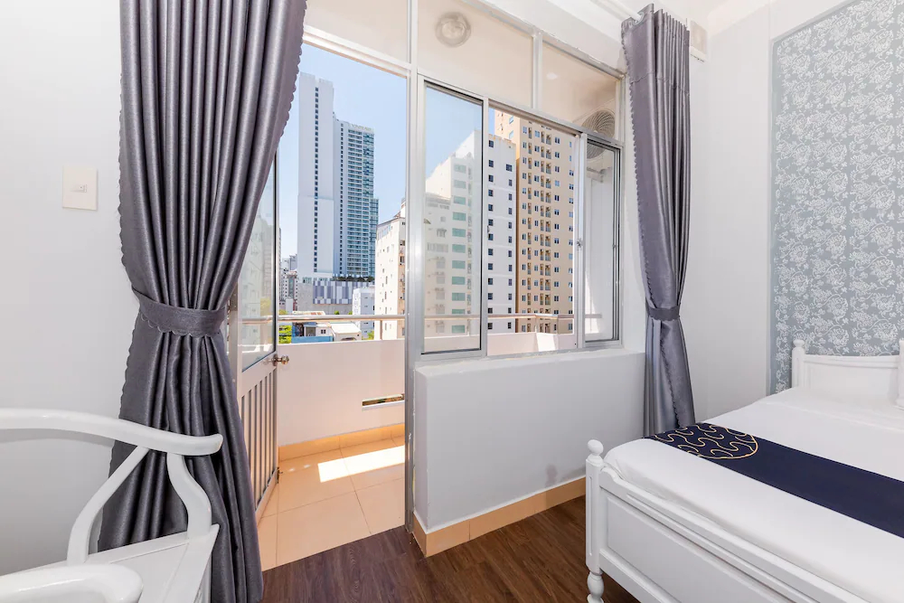 Cct Hotel Nha Trang by OYO Rooms