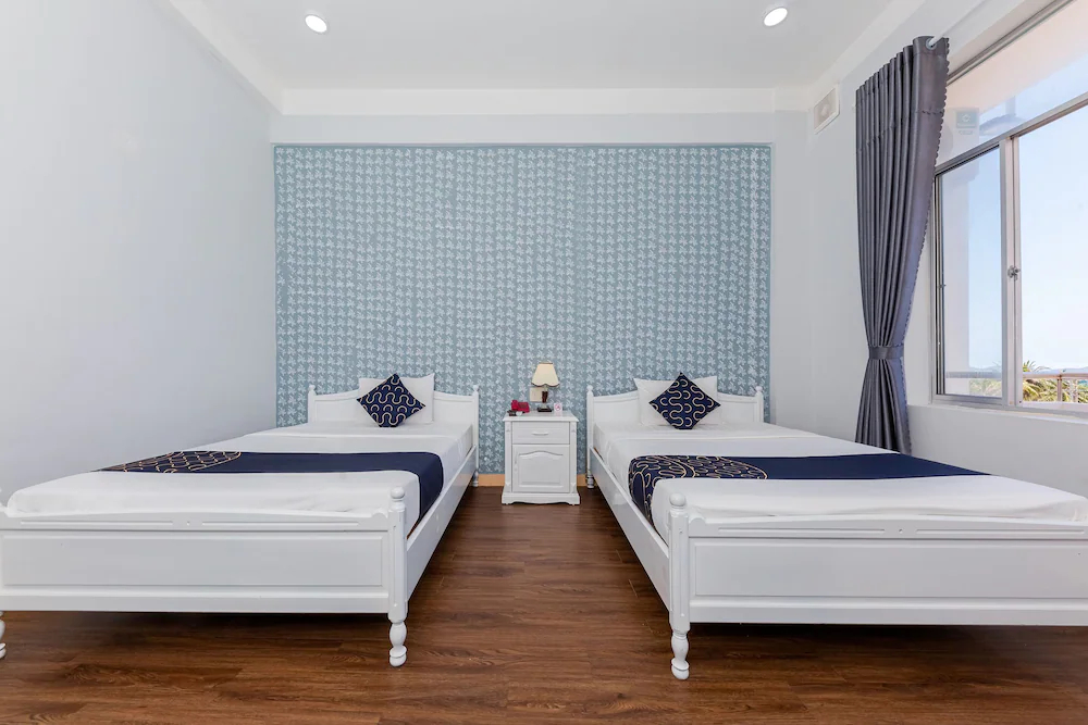 Cct Hotel Nha Trang by OYO Rooms