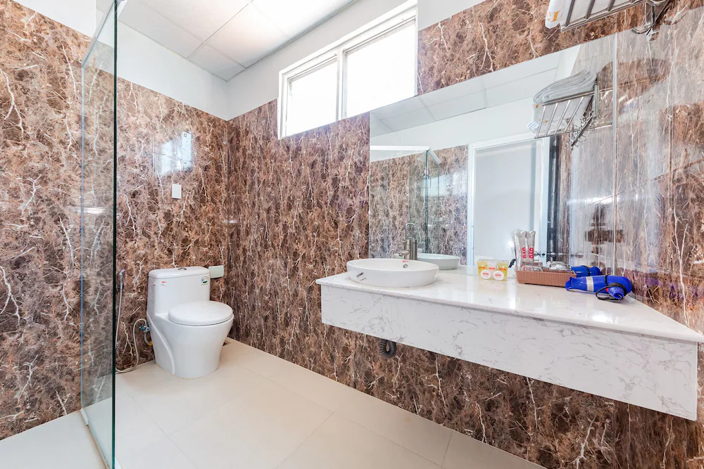 Cct Hotel Nha Trang by OYO Rooms