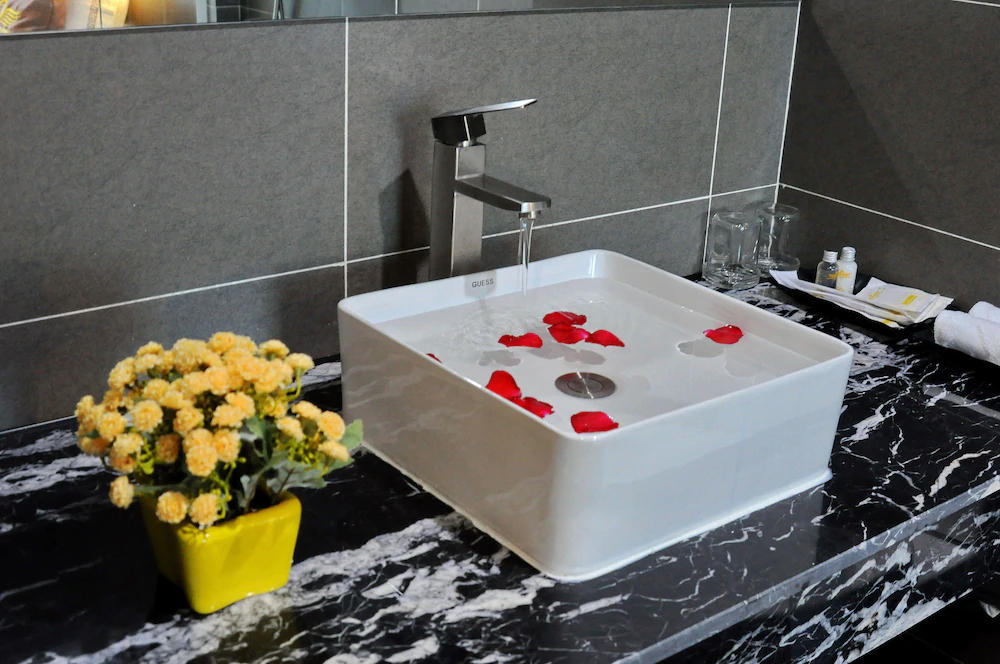 Crown Nguyen Hoang Hotel