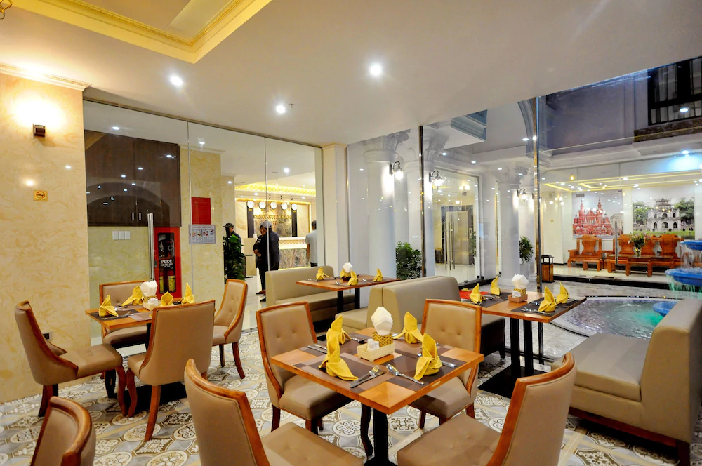 Crown Nguyen Hoang Hotel