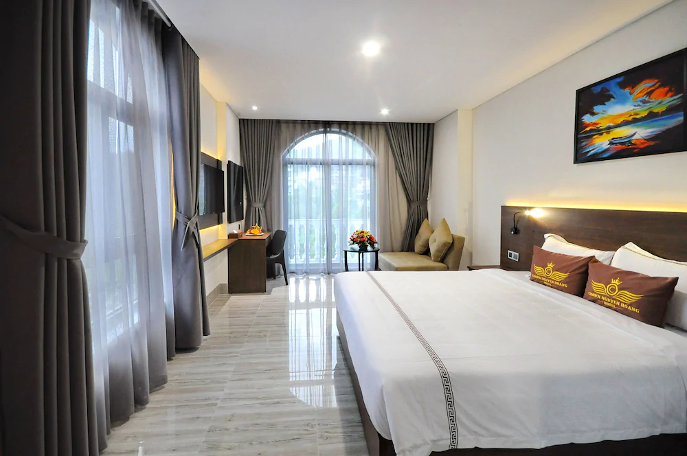 Crown Nguyen Hoang Hotel