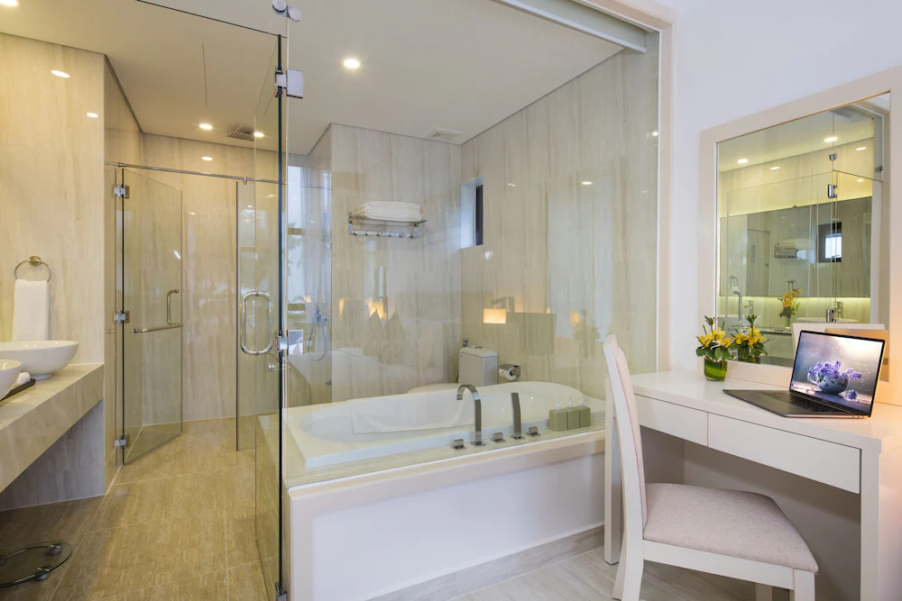 Diamond Bay Condotel Resort
