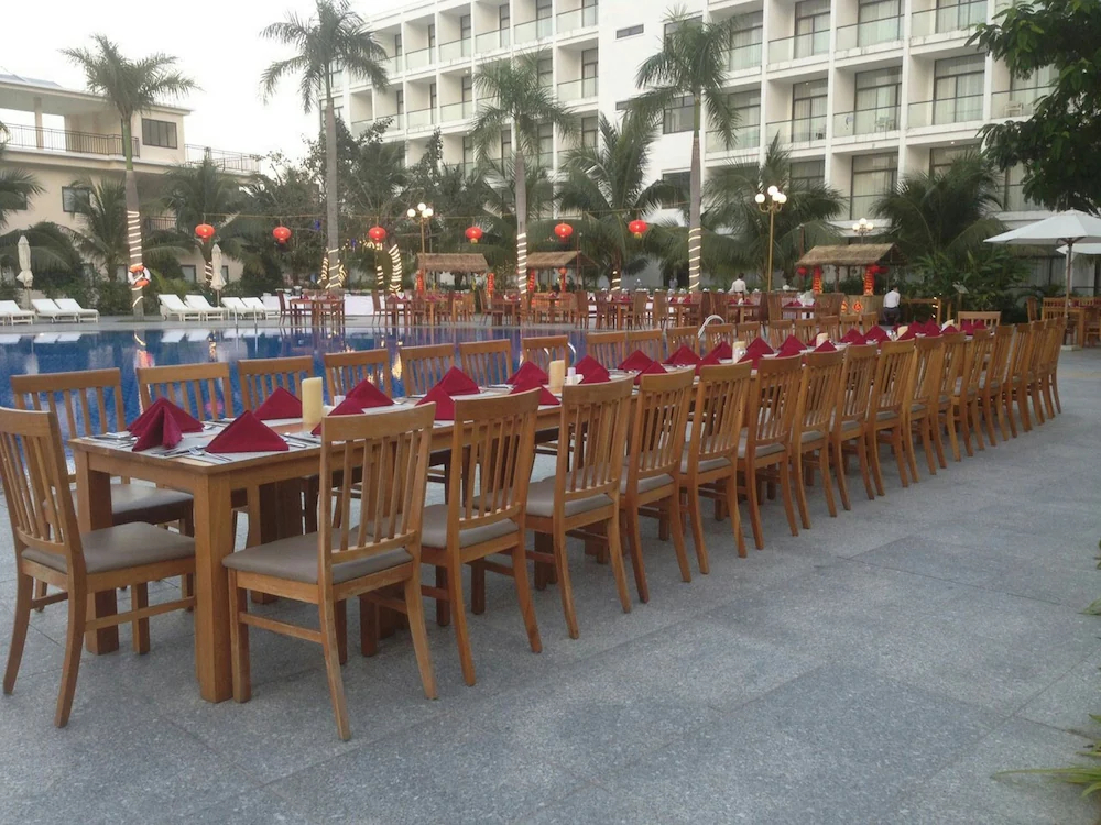 Diamond Bay Condotel Resort