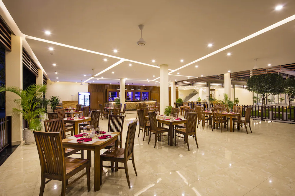 Diamond Bay Condotel Resort