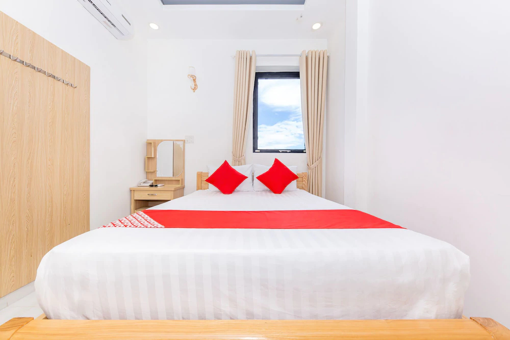 Duy Nhat Hotel by OYO Rooms