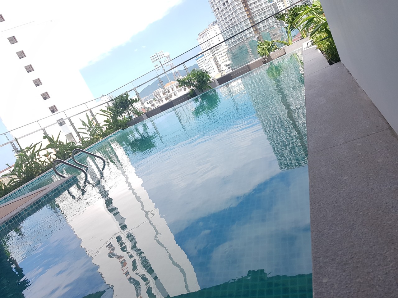 Em Oi Hotel