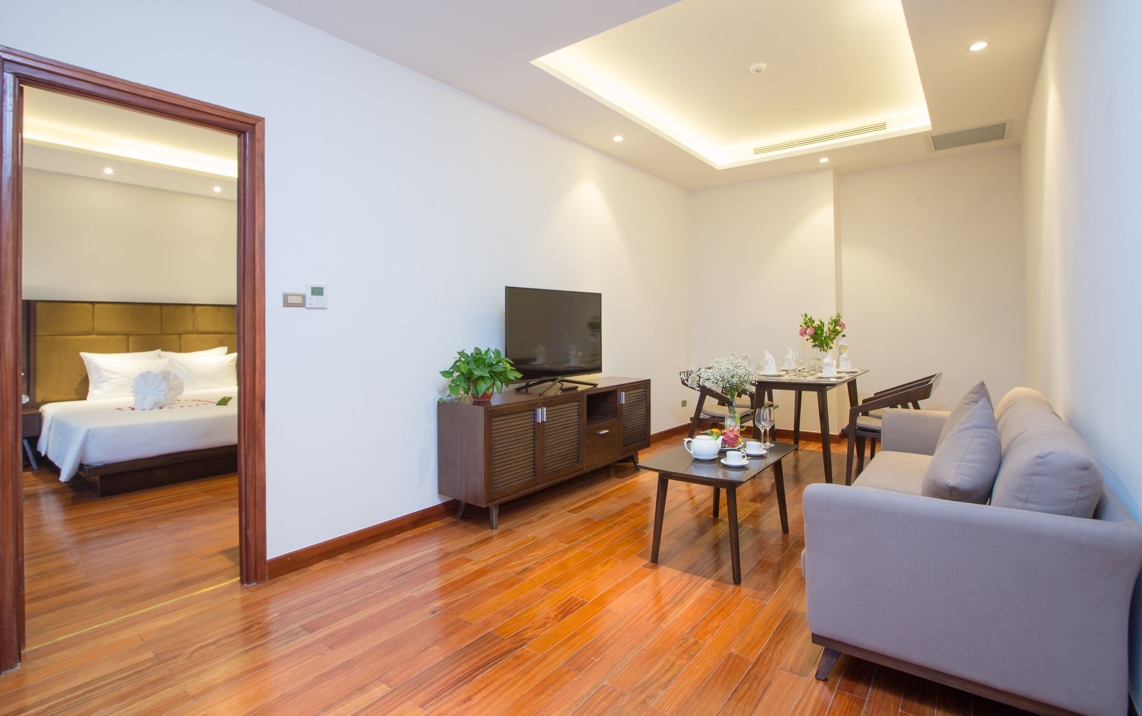 Green Beach Hotel