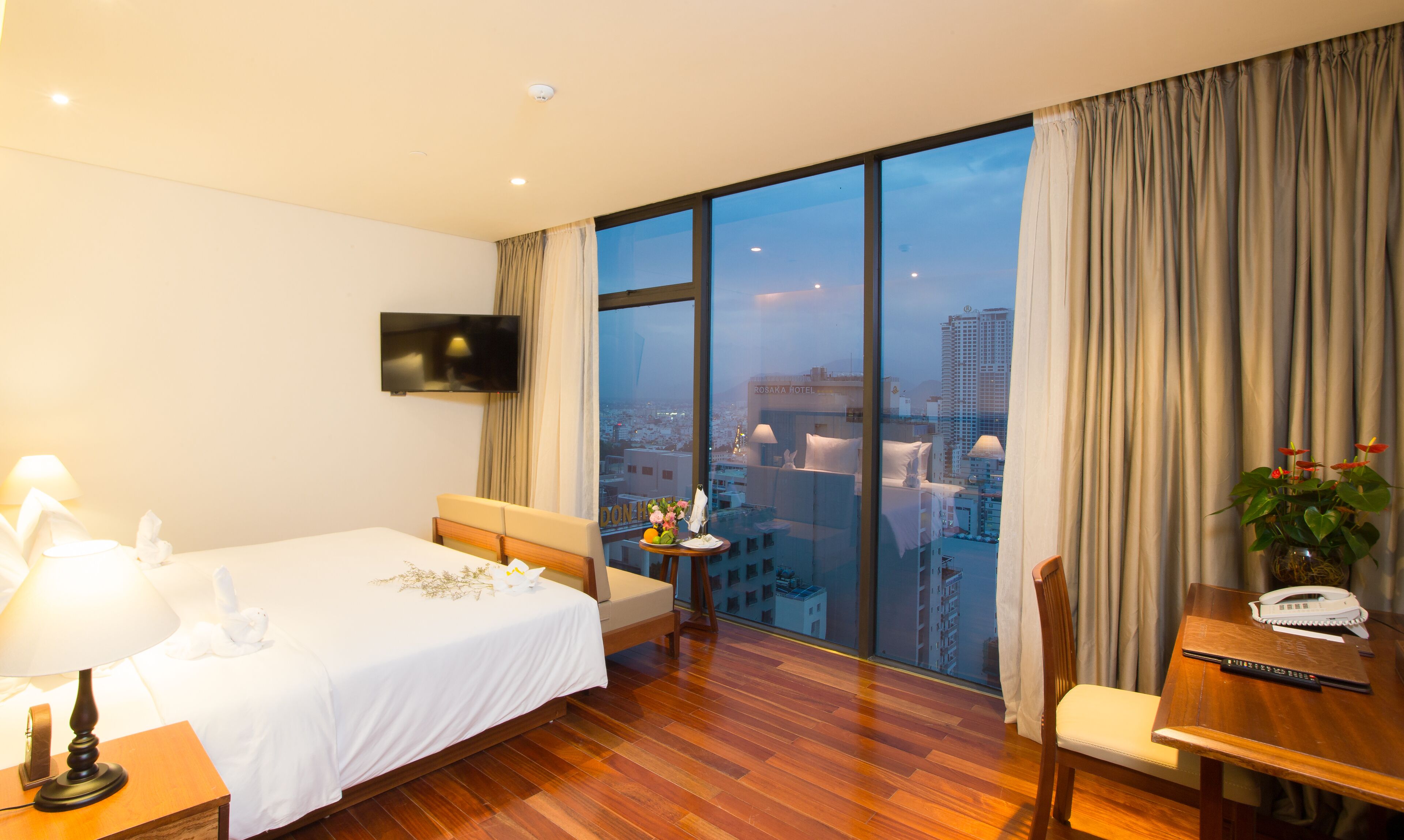 Green Beach Hotel