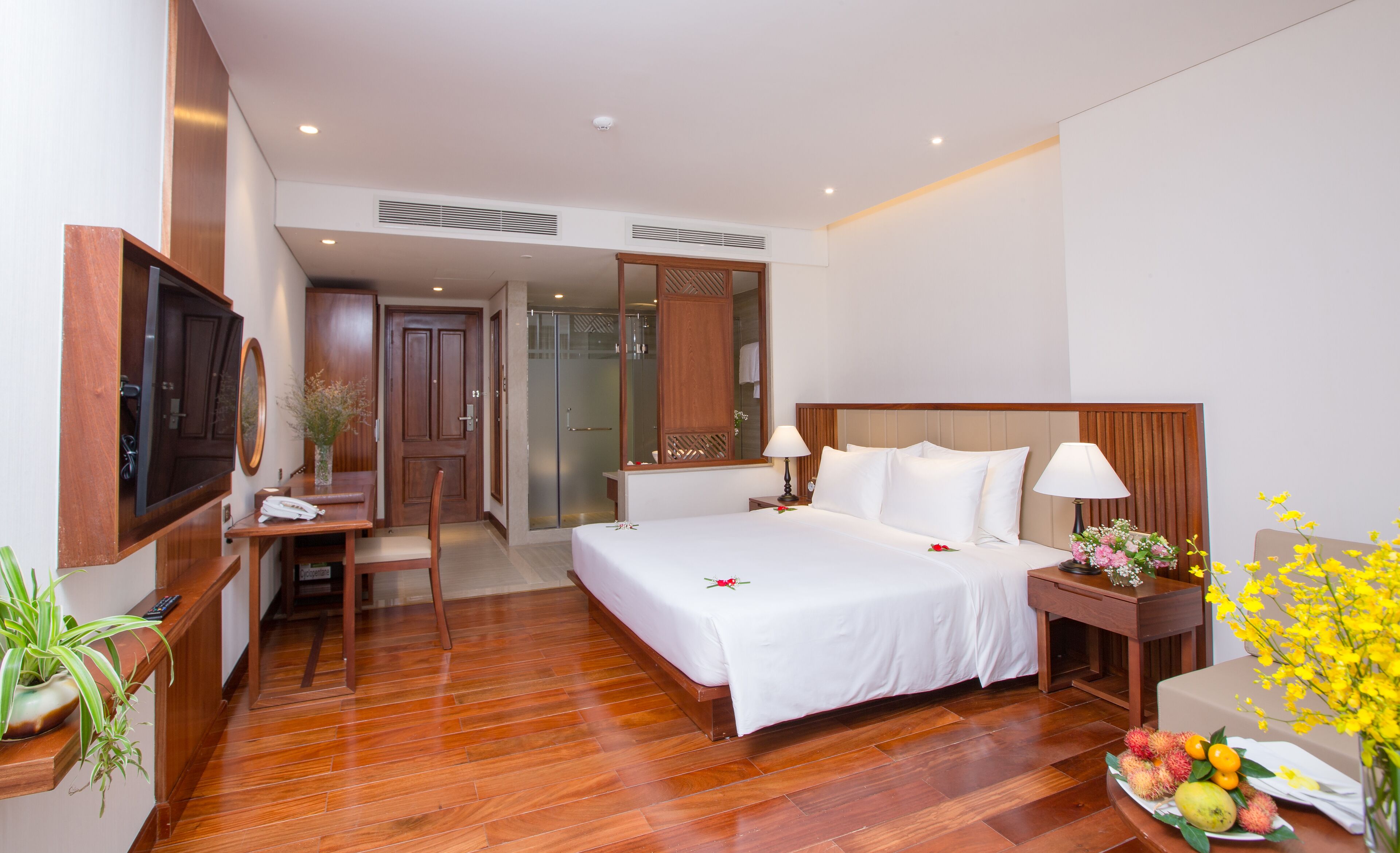 Green Beach Hotel