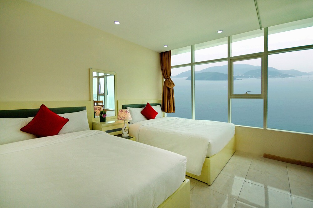 Handy Holiday Beach Apartment