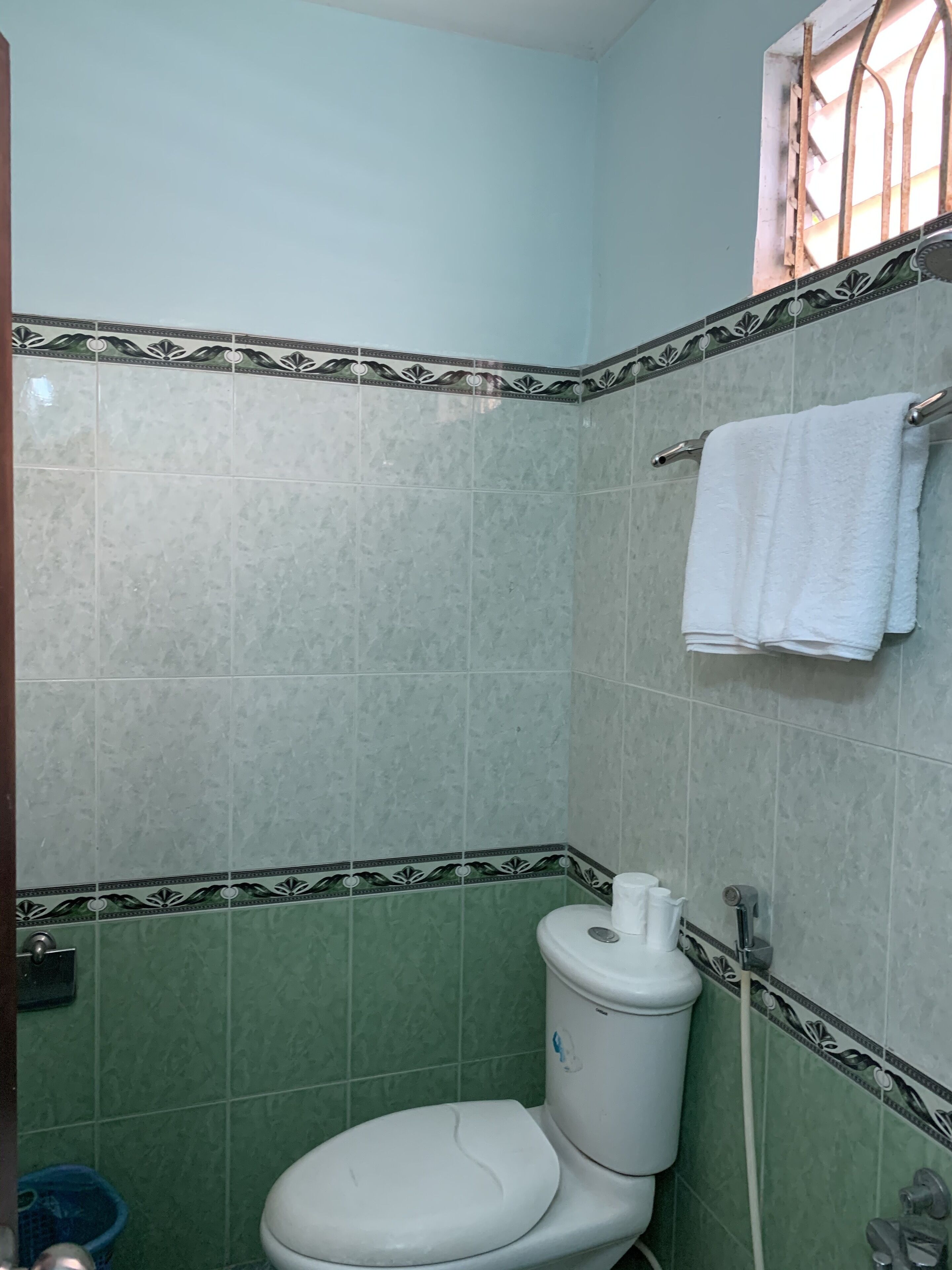 Hong Ngoc Hotel by OYO Rooms
