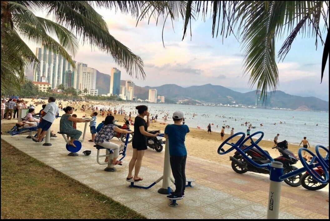 HQH Sea View Apartment