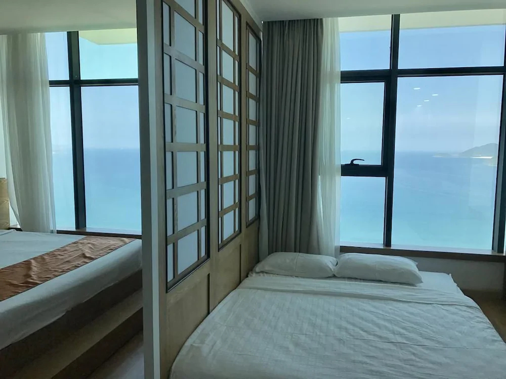 Ideal Time Apartment