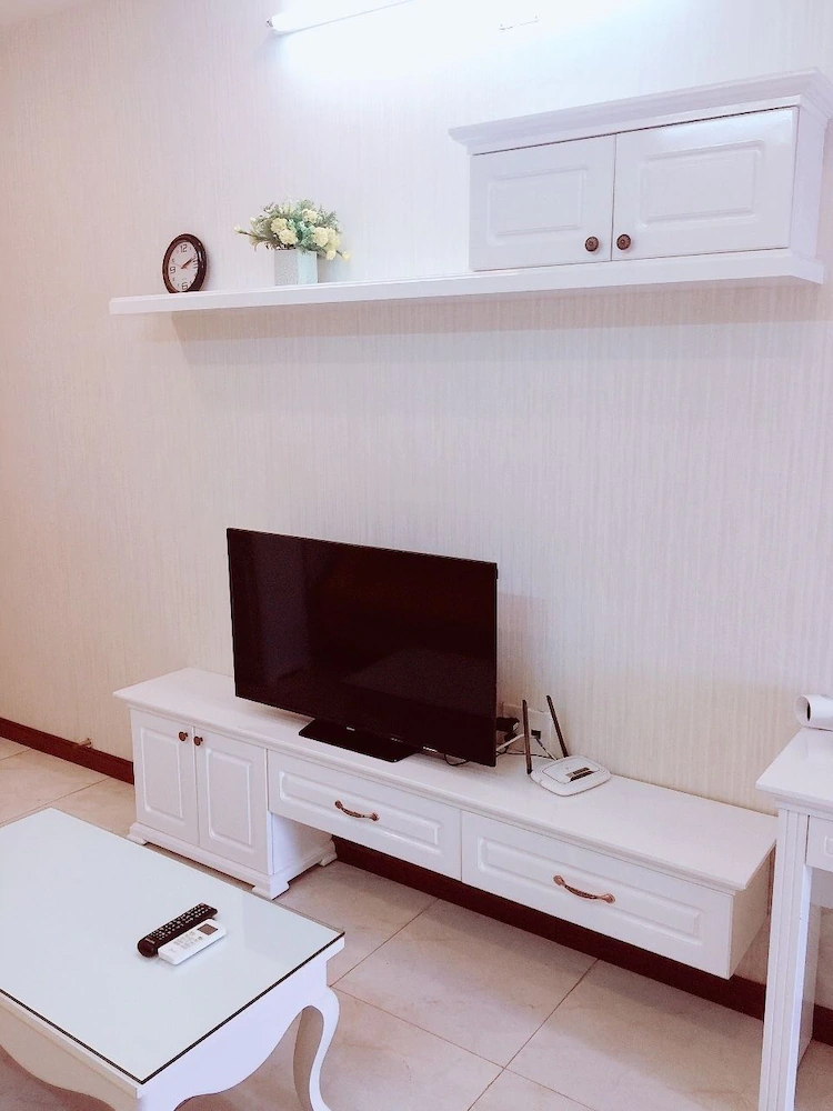 Ideal Time Apartment