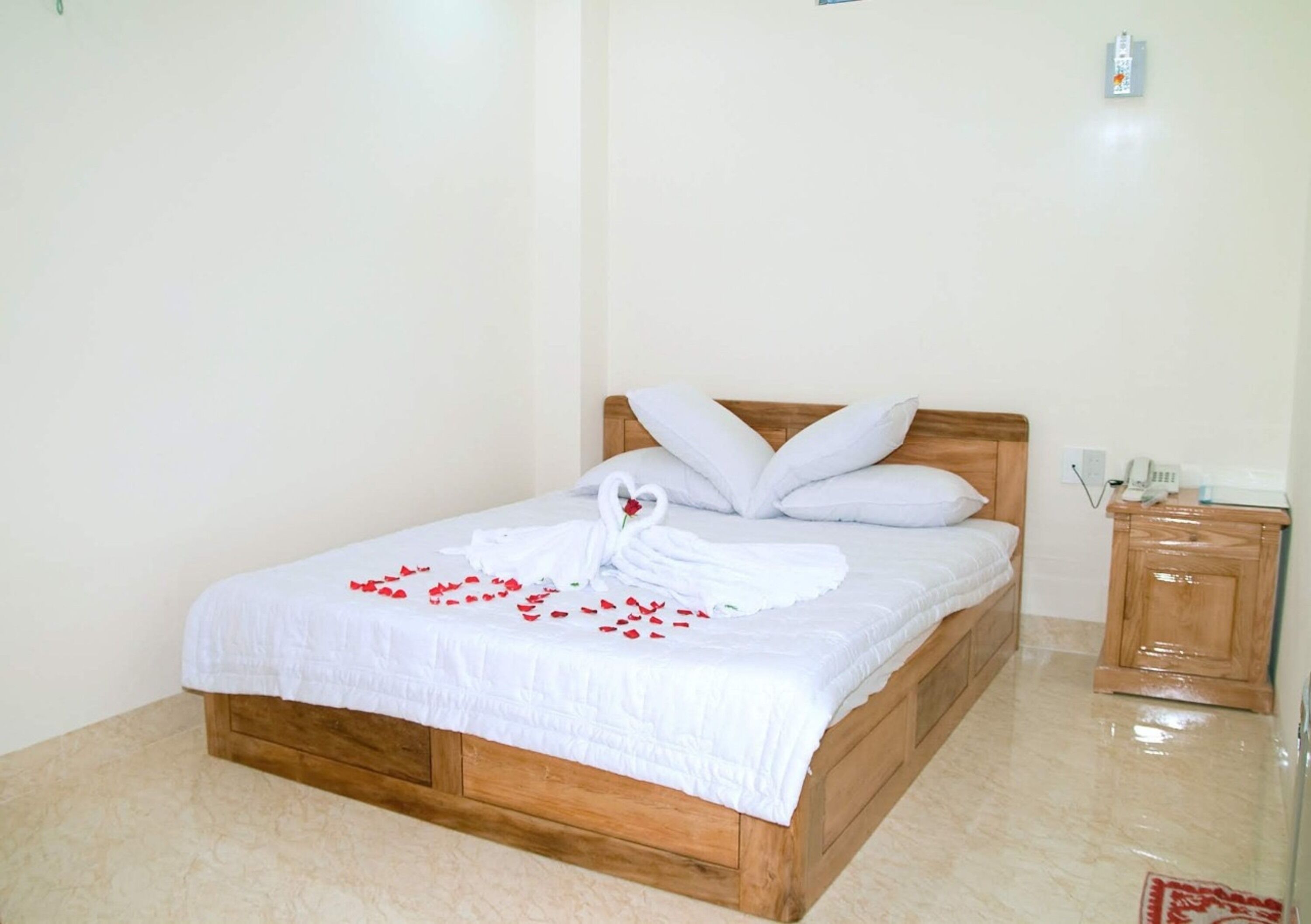 Italy Hotel By Oyo Room