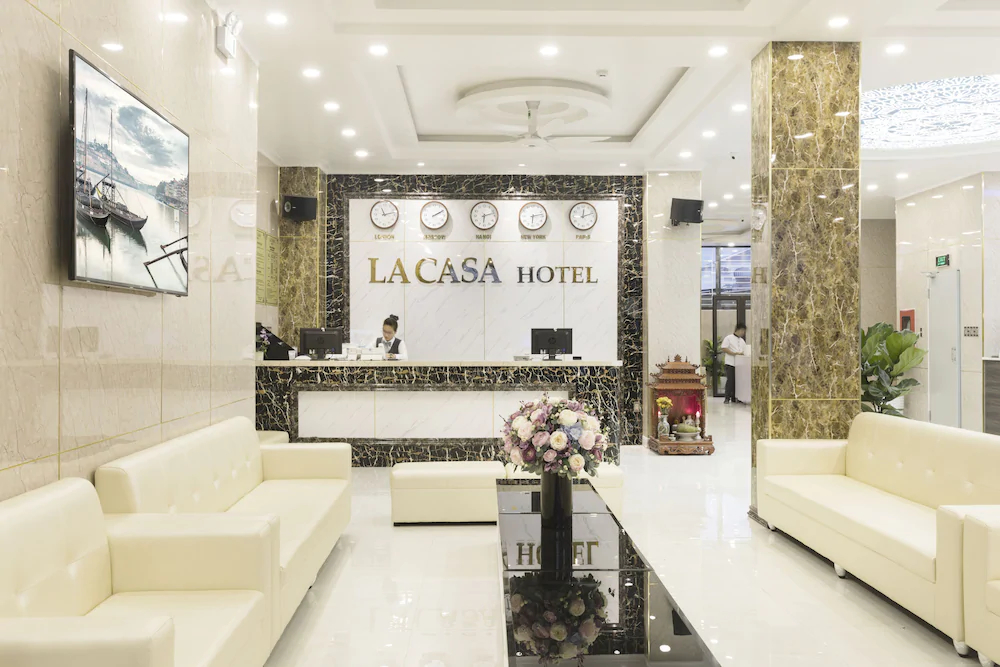 La Casa Hotel