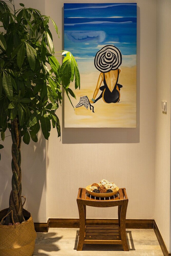 Lahome Retreats Villa Des Arts