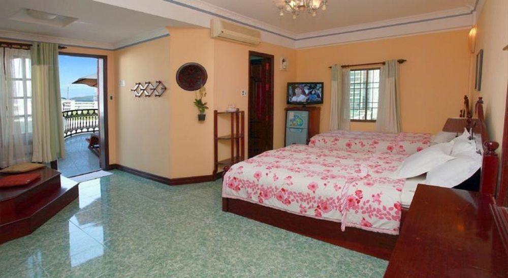 La Suisse Hotel