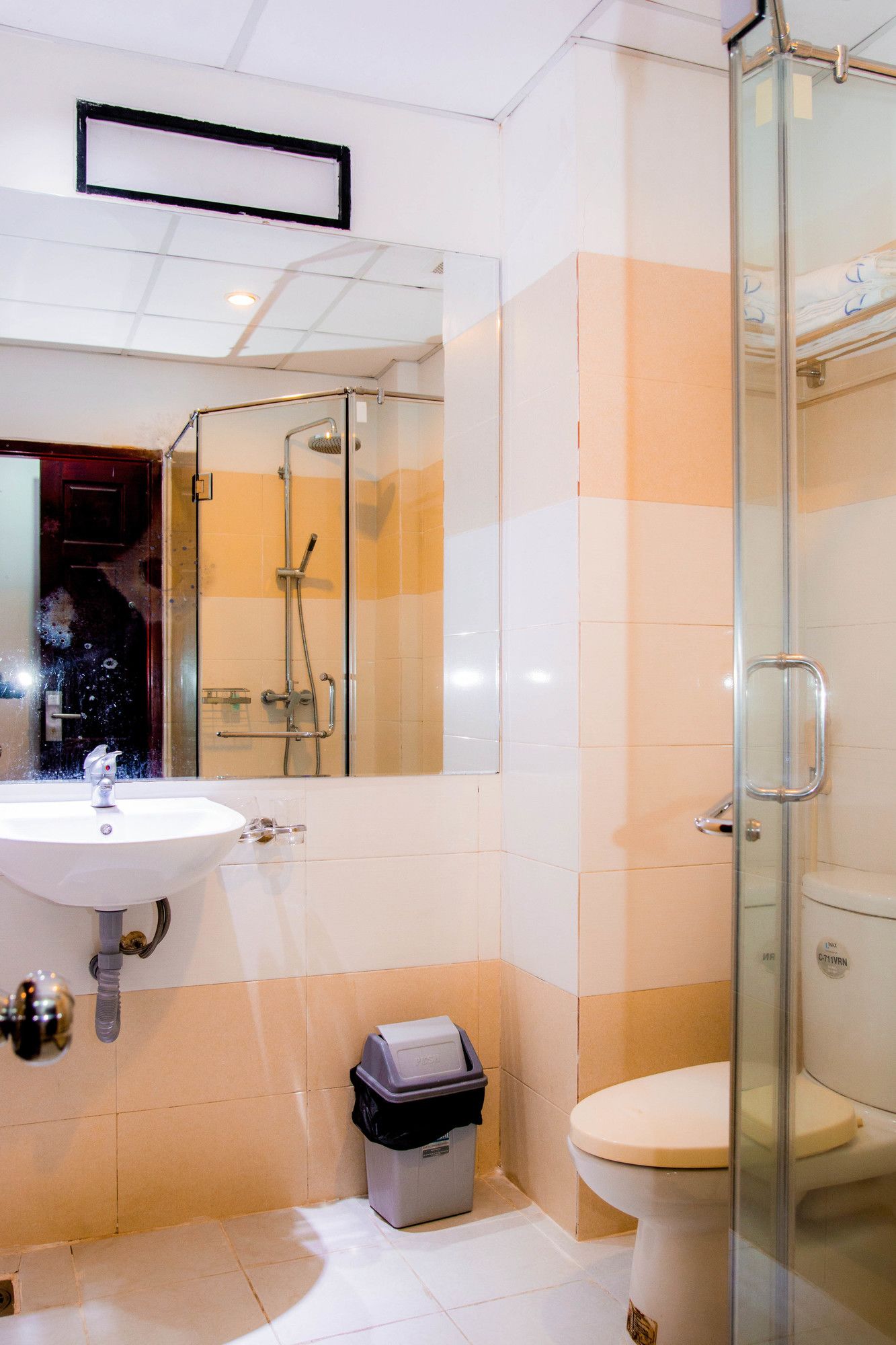 Le Duong Hotel