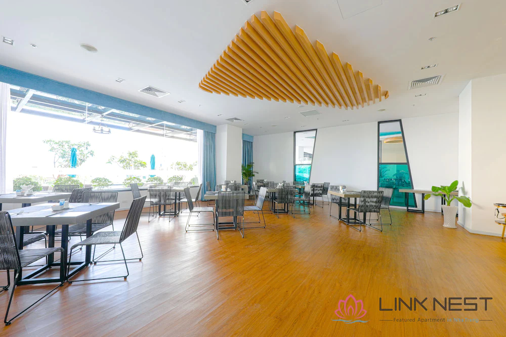 LinkNest Sea View Apartment