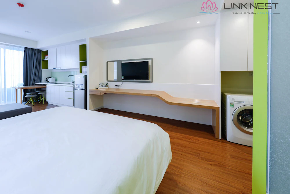LinkNest Sea View Apartment