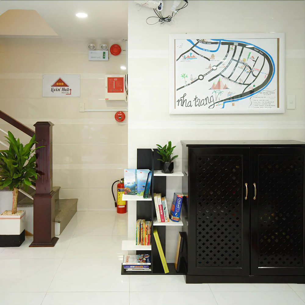 Livin' Hub Hostel & Apartment