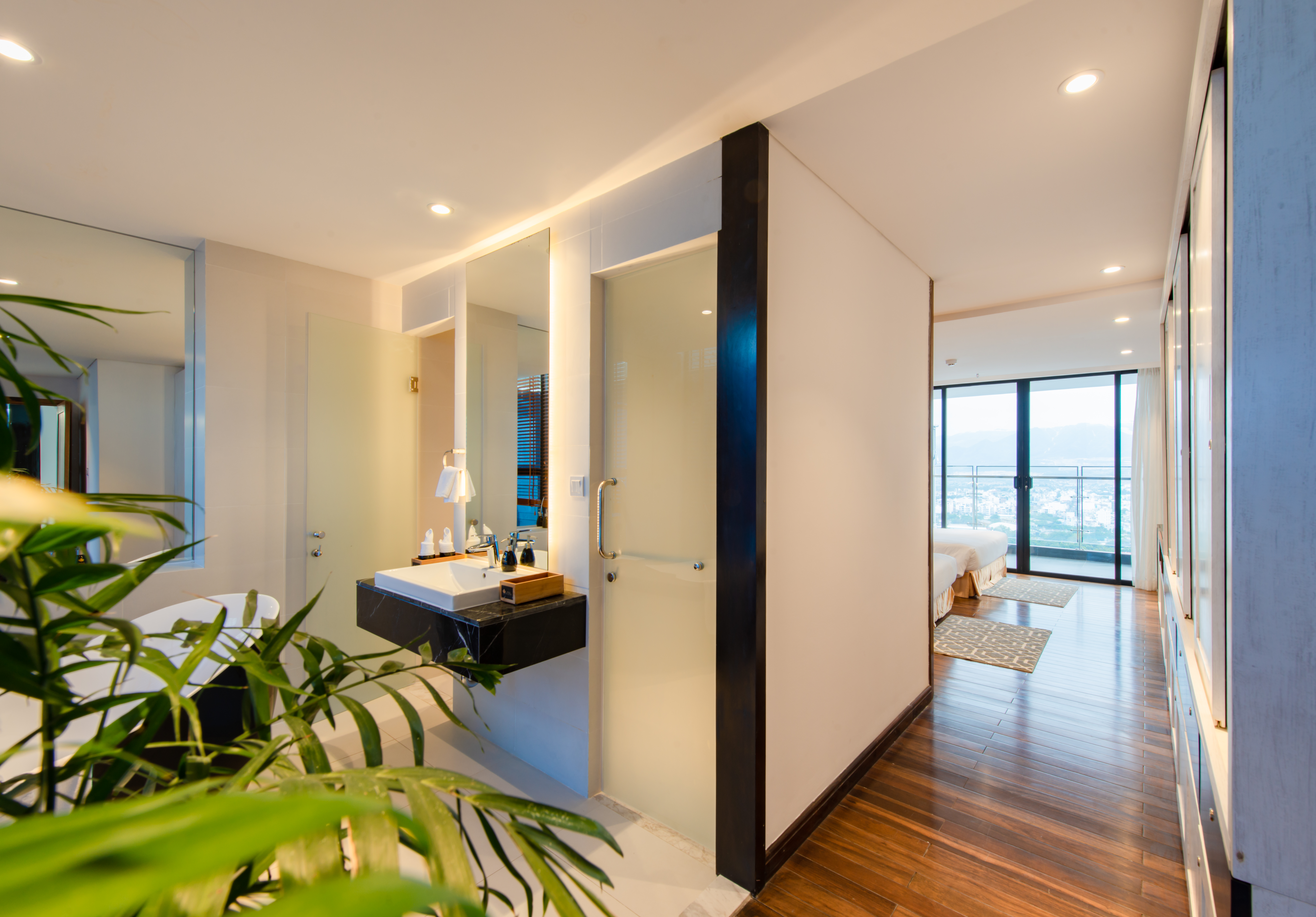 Maple Hotel & Apartment
