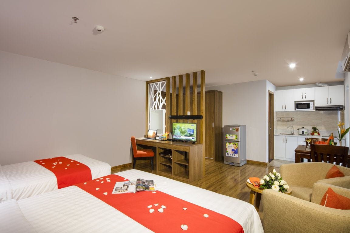Maple Leaf Hotel & Apartment