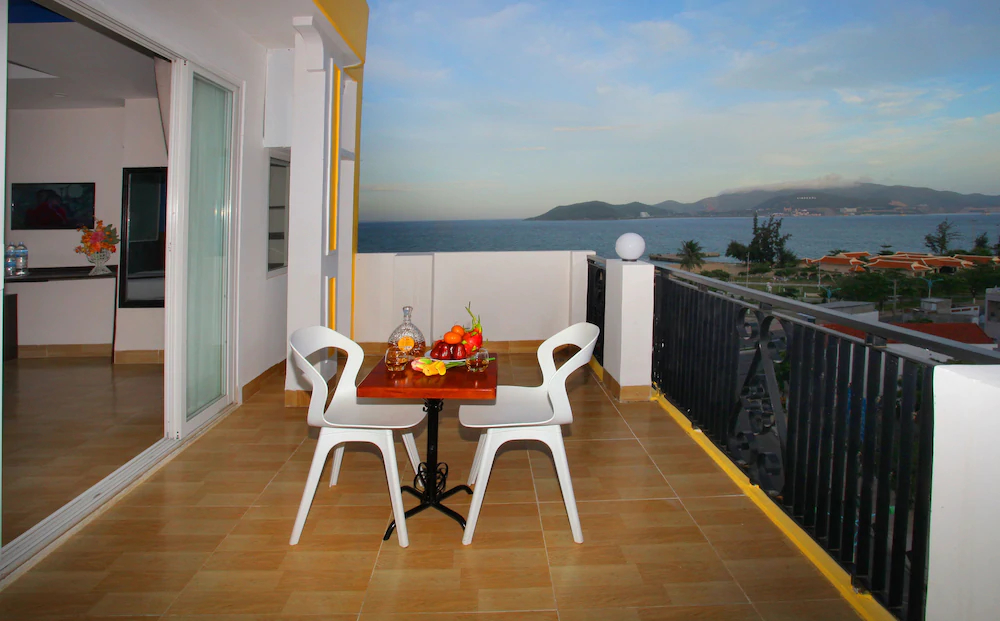 Melyna Hotel