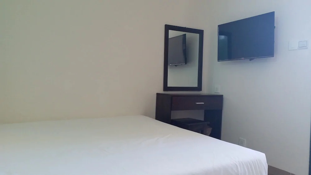 Melyna Hotel