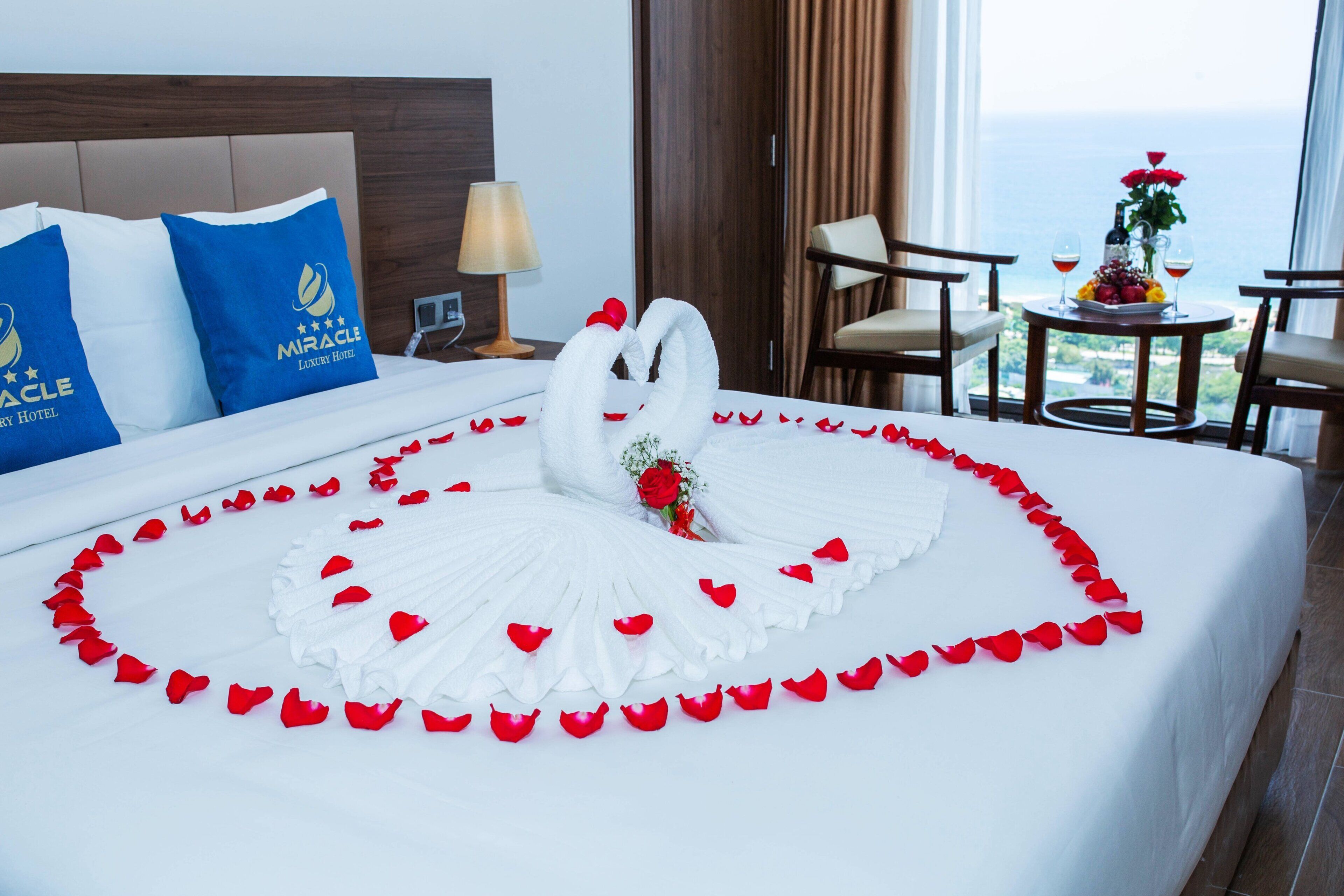 Miracle Luxury Hotel