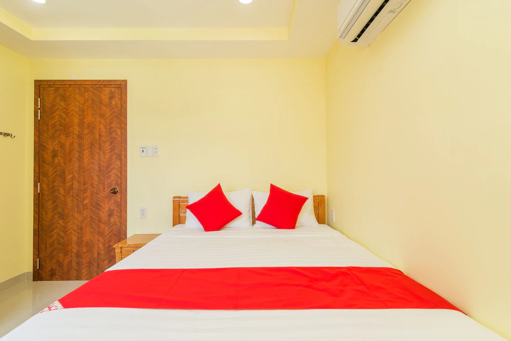 Quoc Vinh Hotel & Apartment