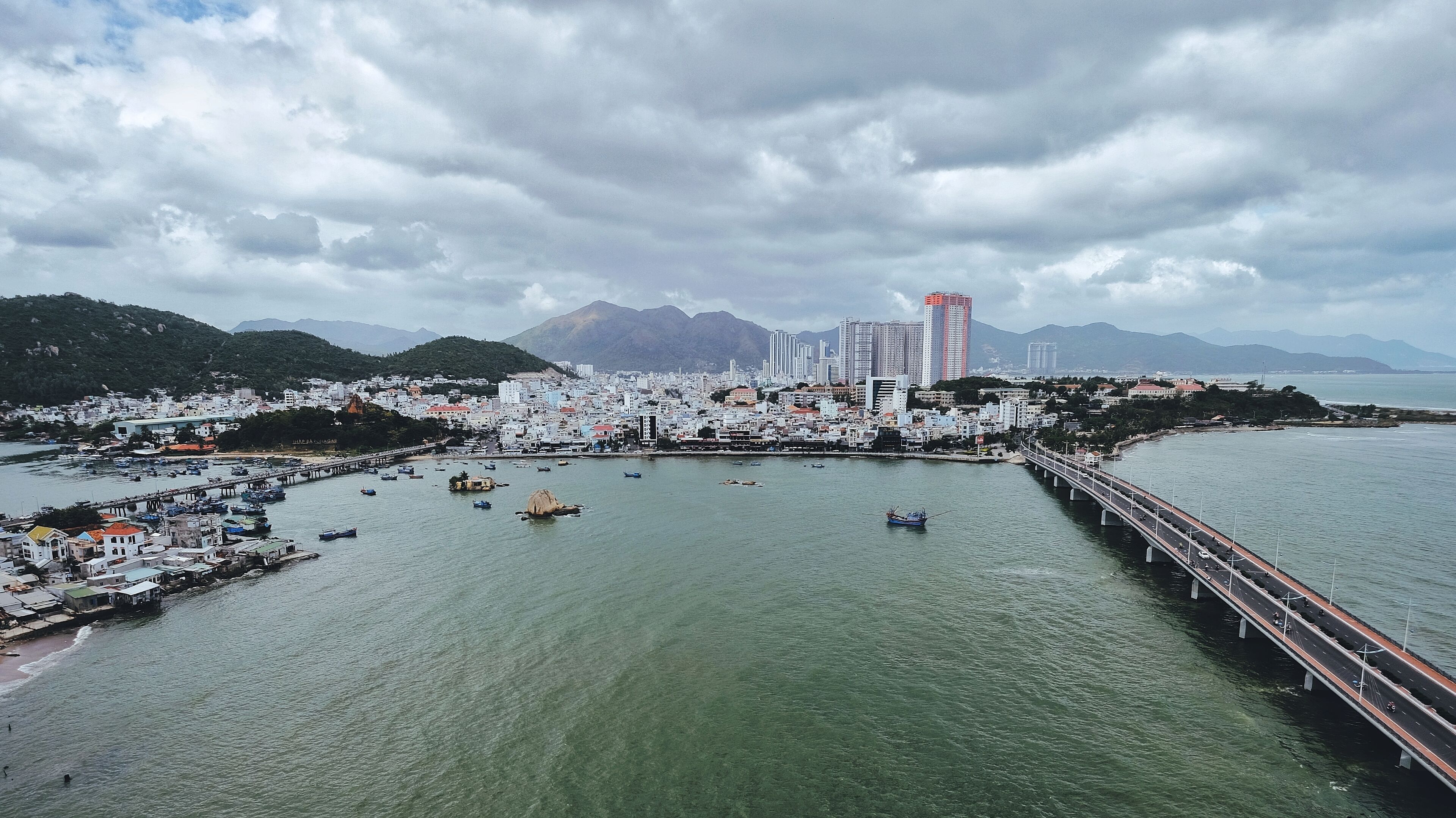 Muong Thanh Khanh Hoa Building