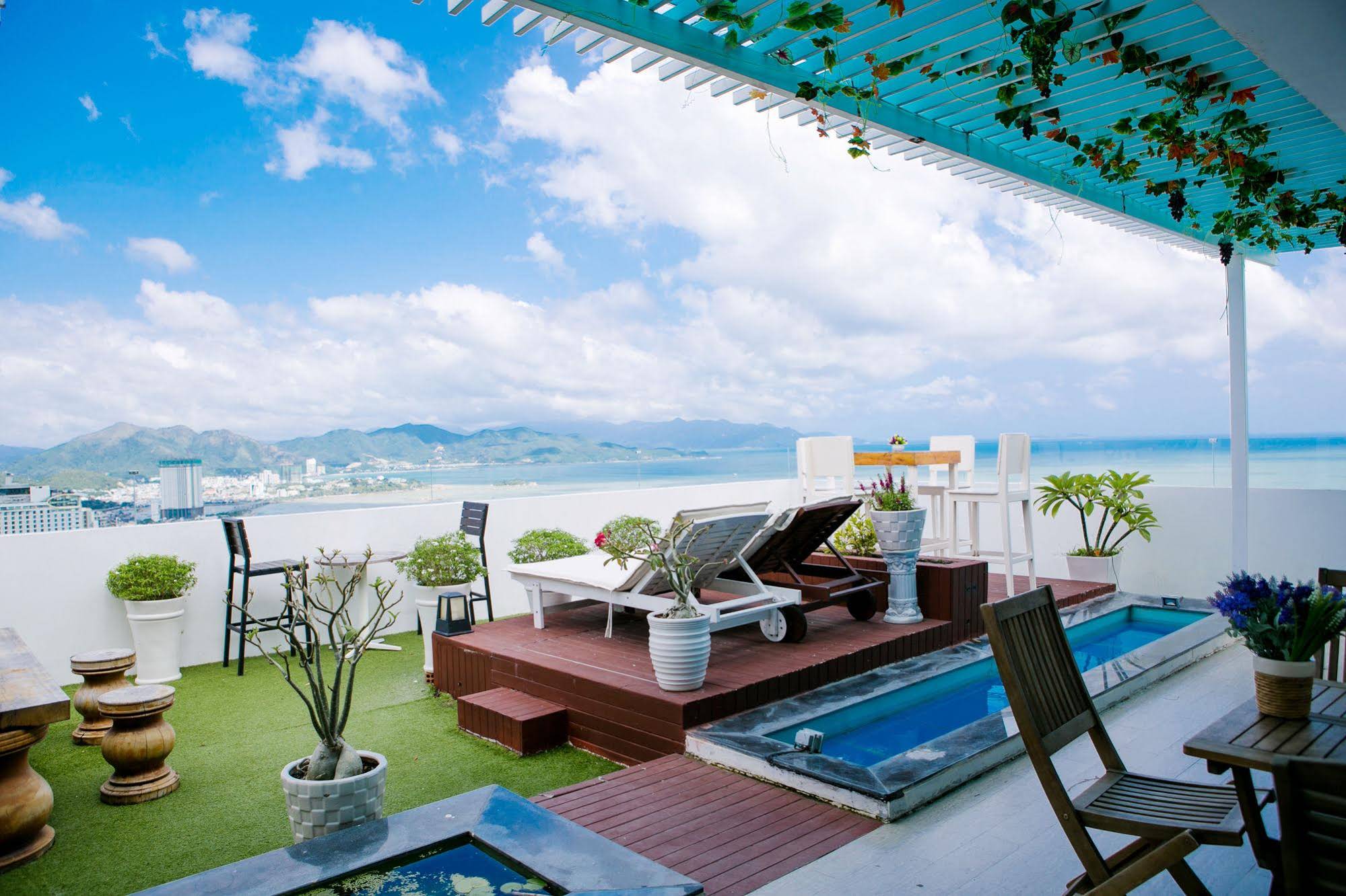 Nha Trang Beach Apartments