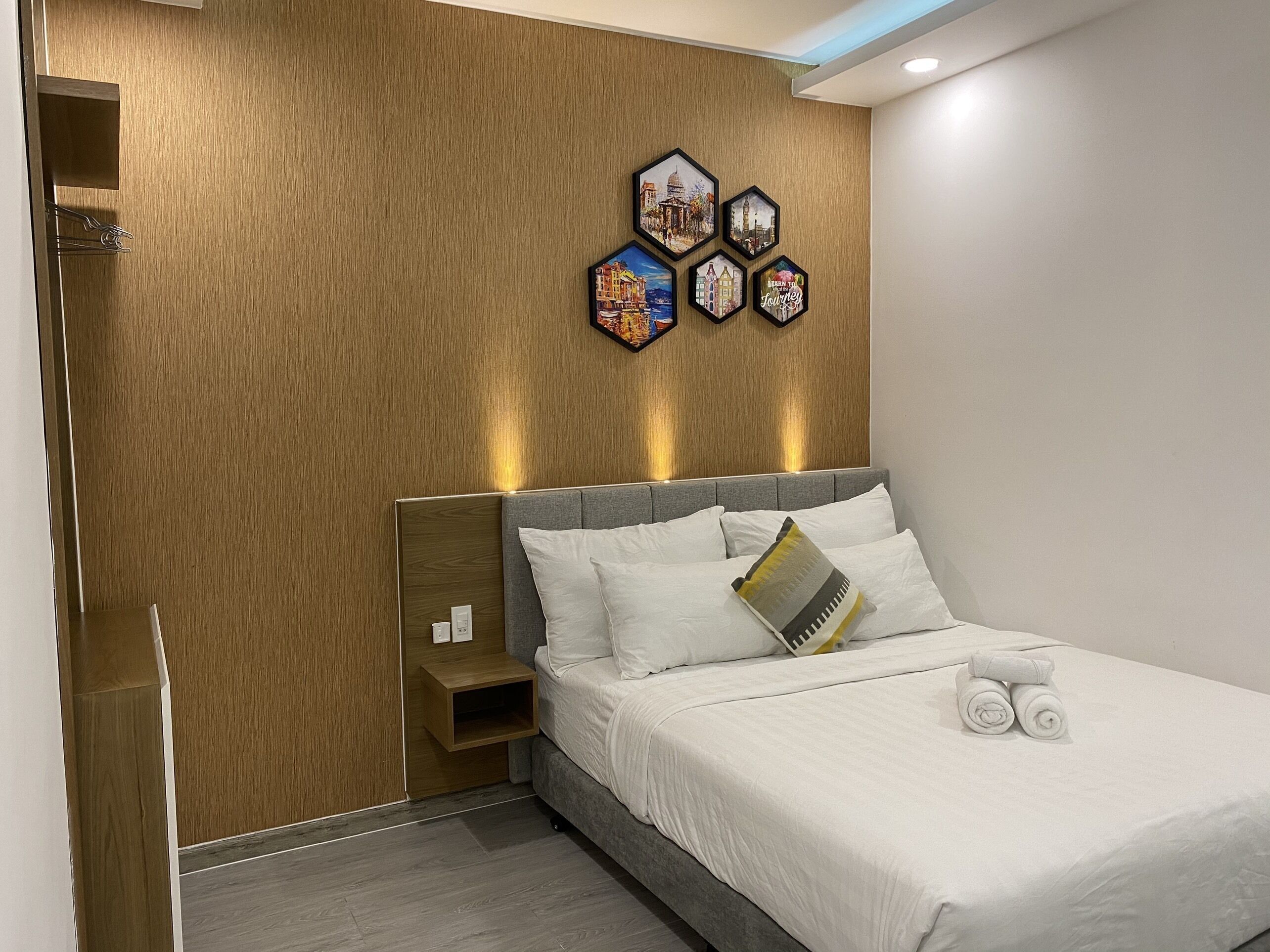 P&L Apartment