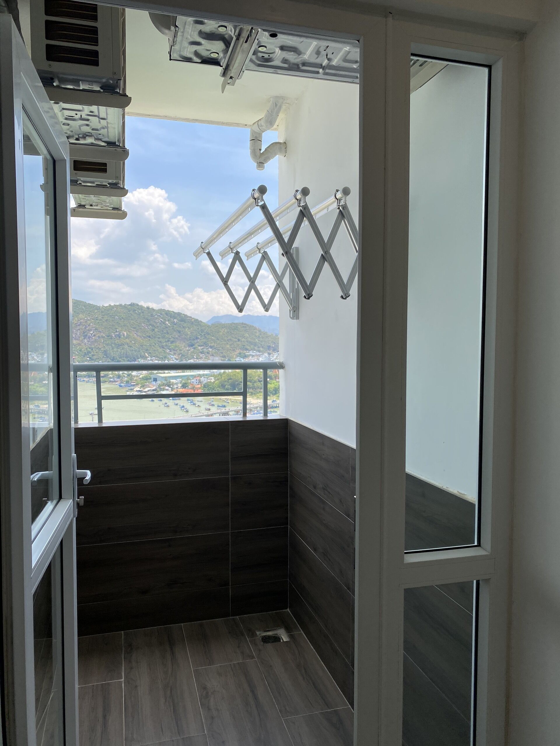 P&L Apartment