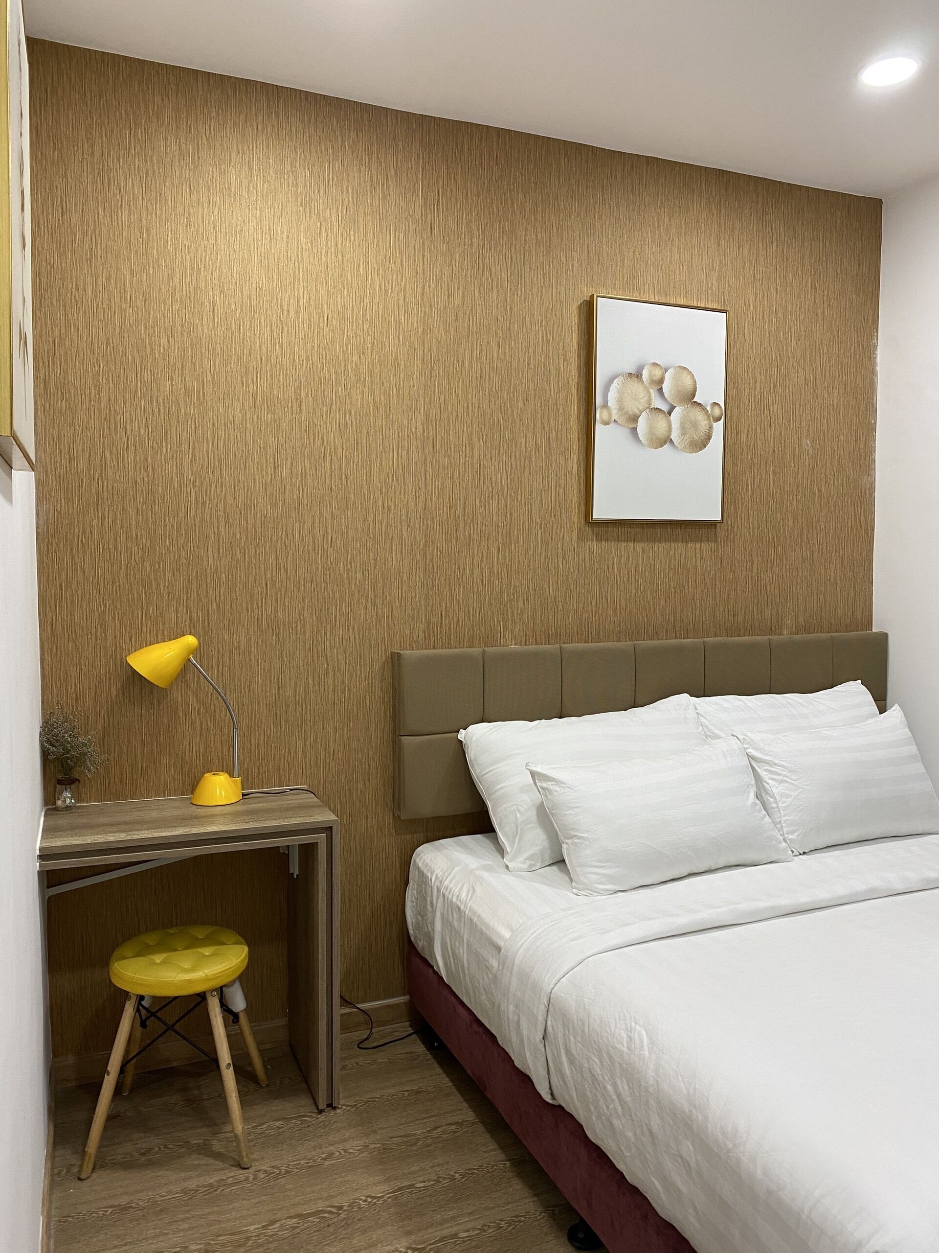 P&L Apartment