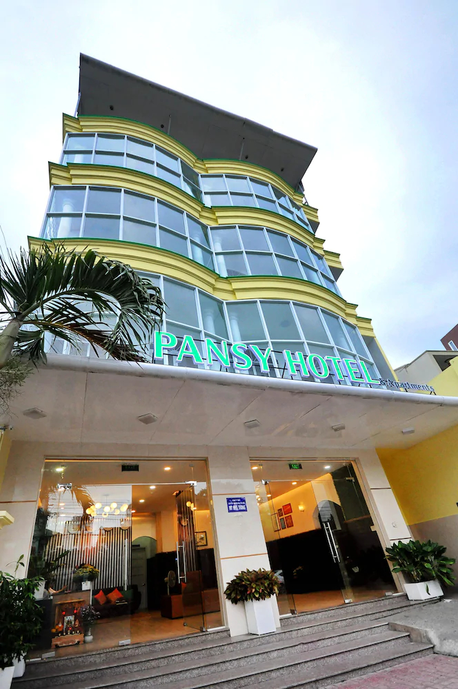Pansy Hotel by OYO Rooms
