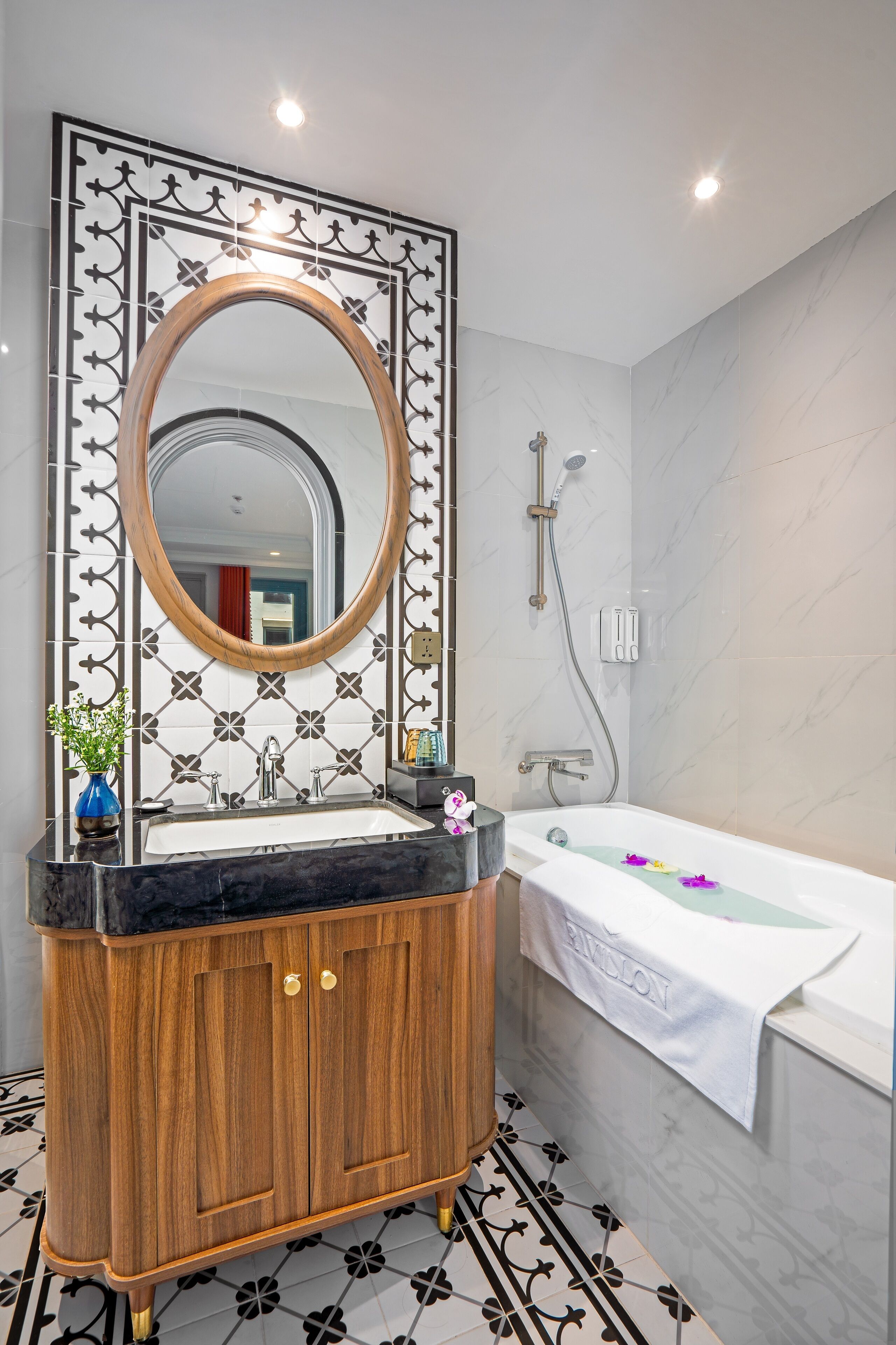 Pavillon Boutique Hotel & Apartment