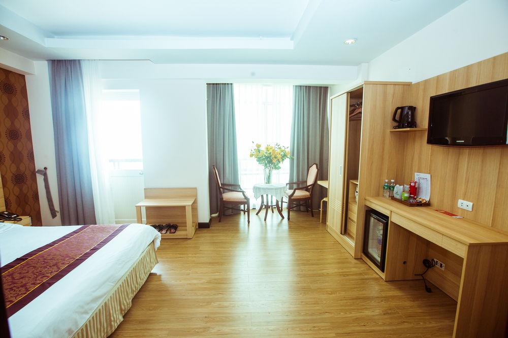 NNT Plus Astro Hotel