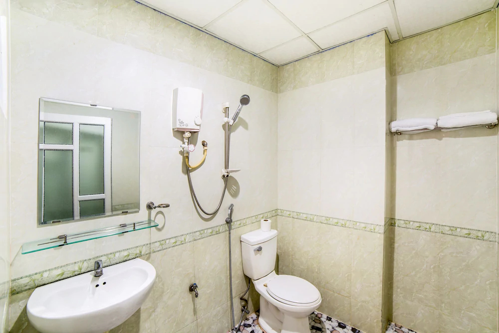 Sagotini Hotel by OYO Rooms
