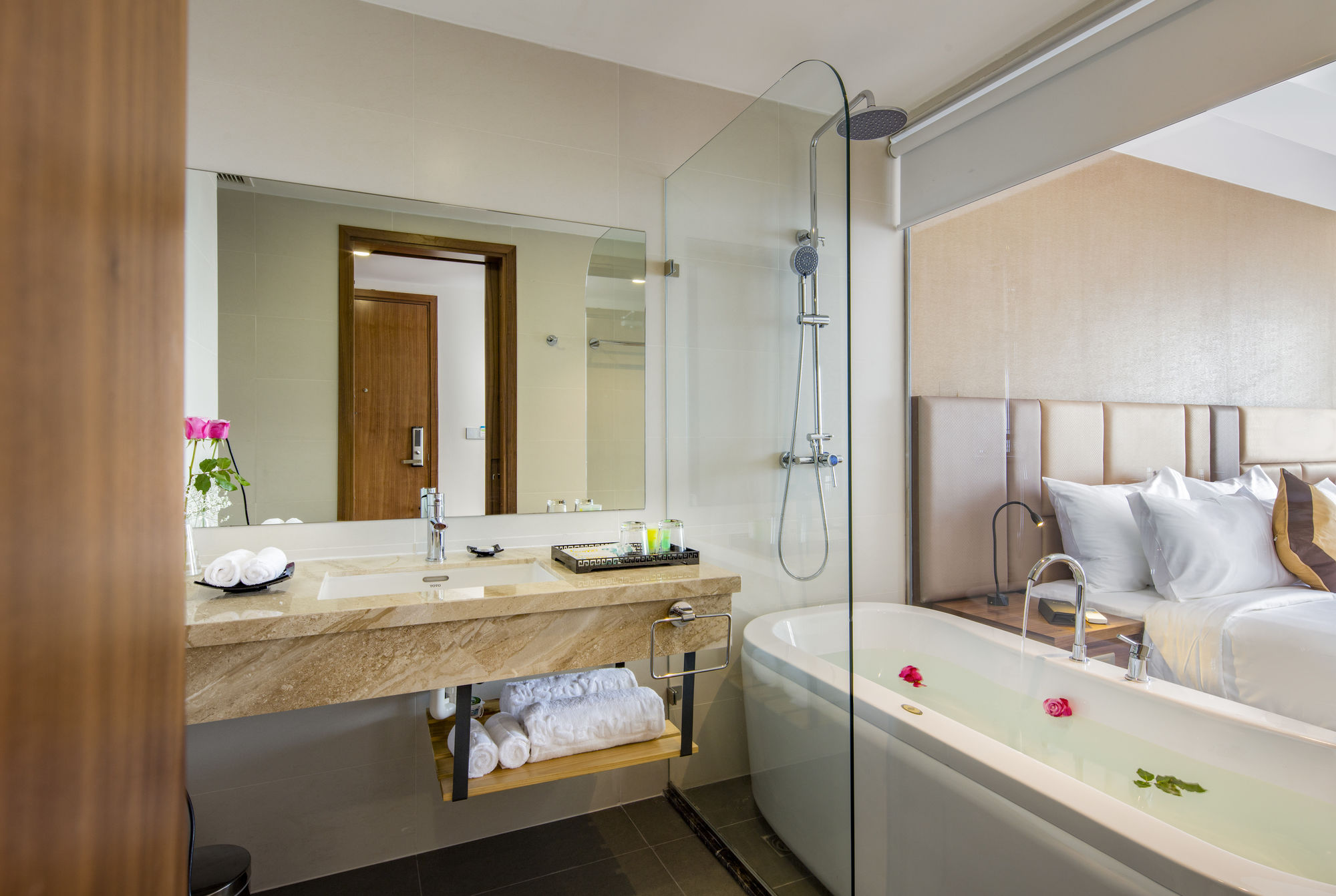 Seaesta Nha Trang Hotel