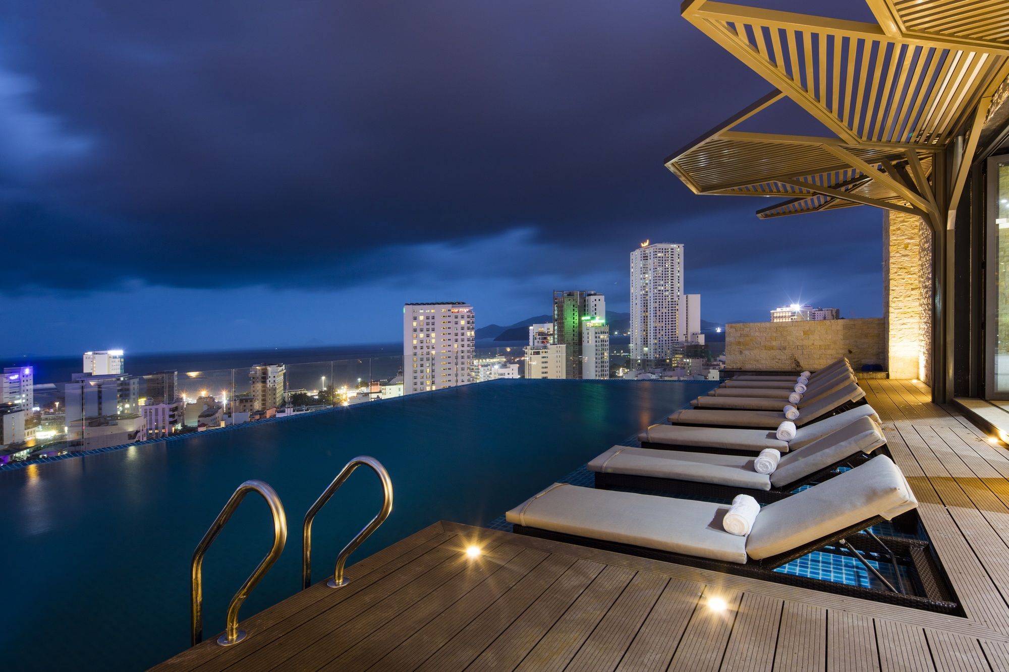 Seaesta Nha Trang Hotel