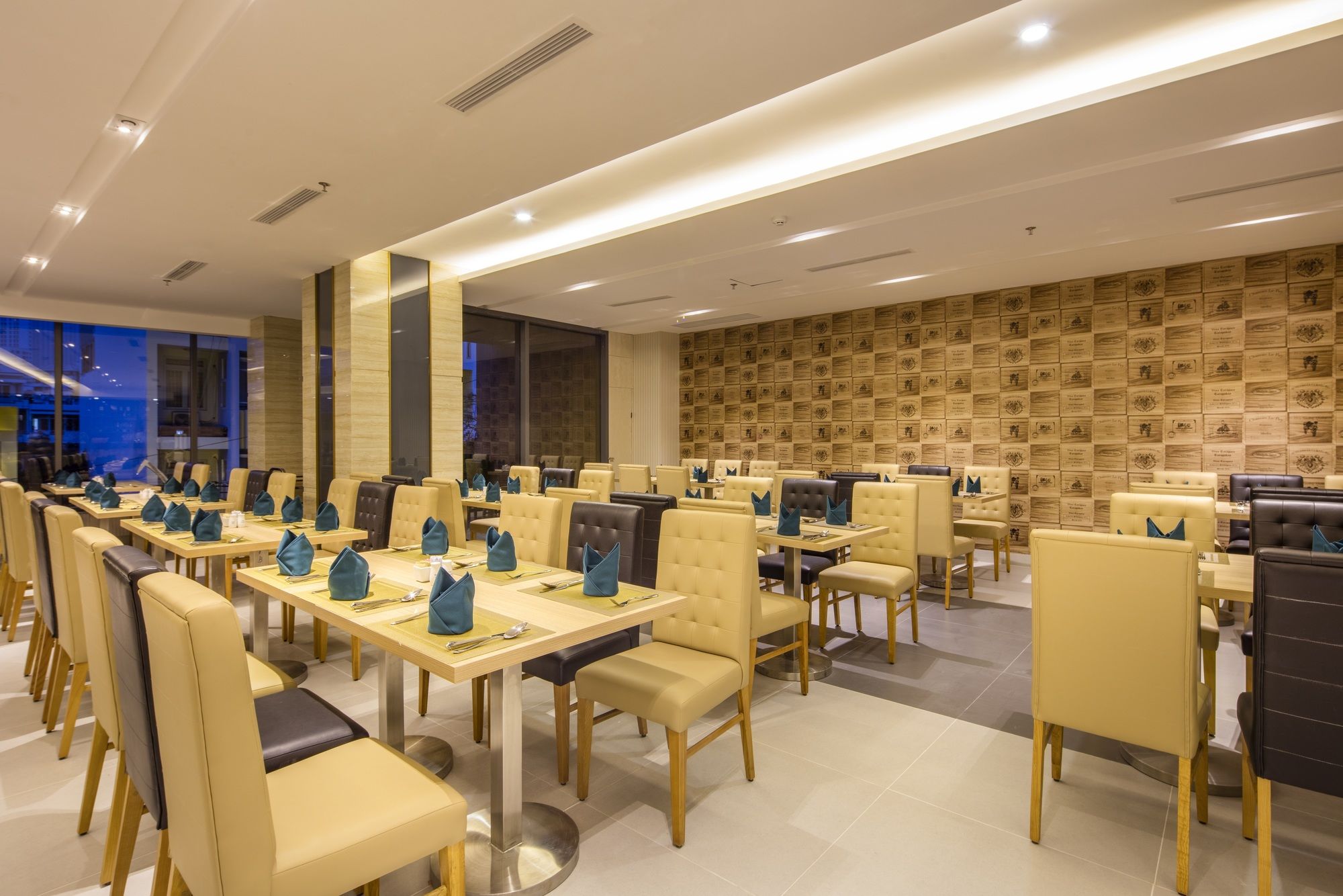Seaesta Nha Trang Hotel