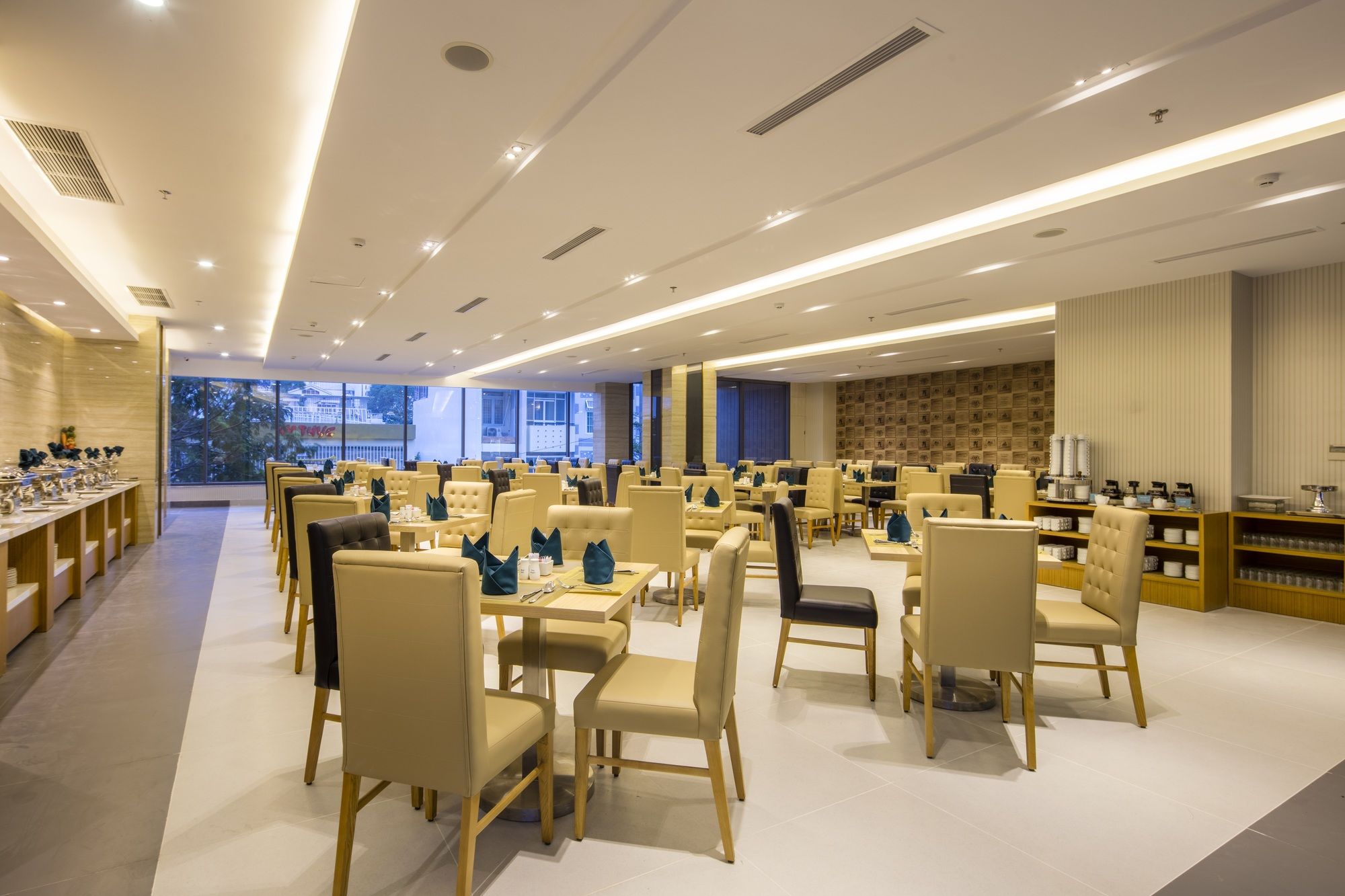 Seaesta Nha Trang Hotel