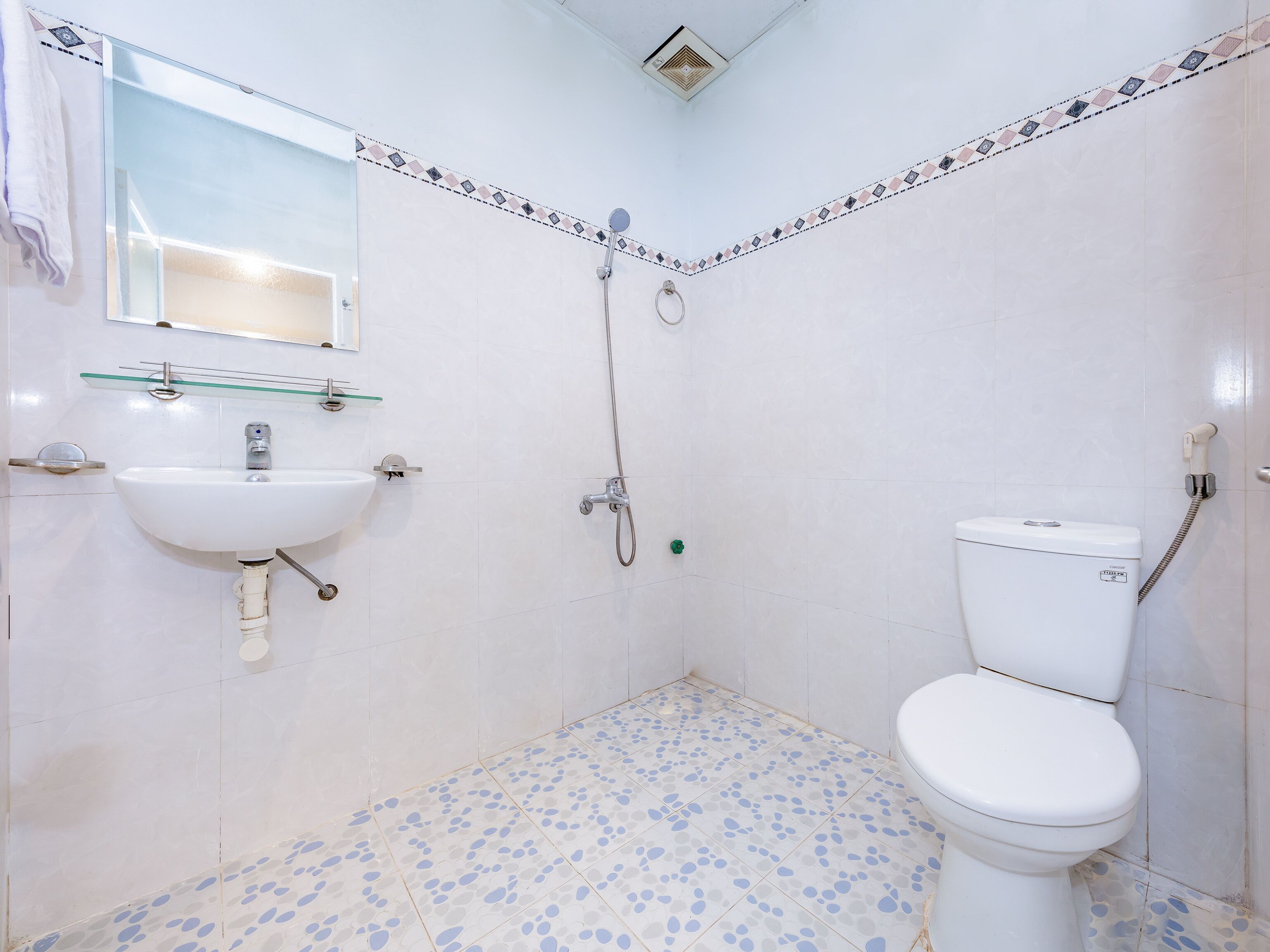 Spot On 793 Minh Hoang Hotel